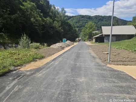 Sanacija poškodovanega cestišča skozi vas Krivčevo (9)